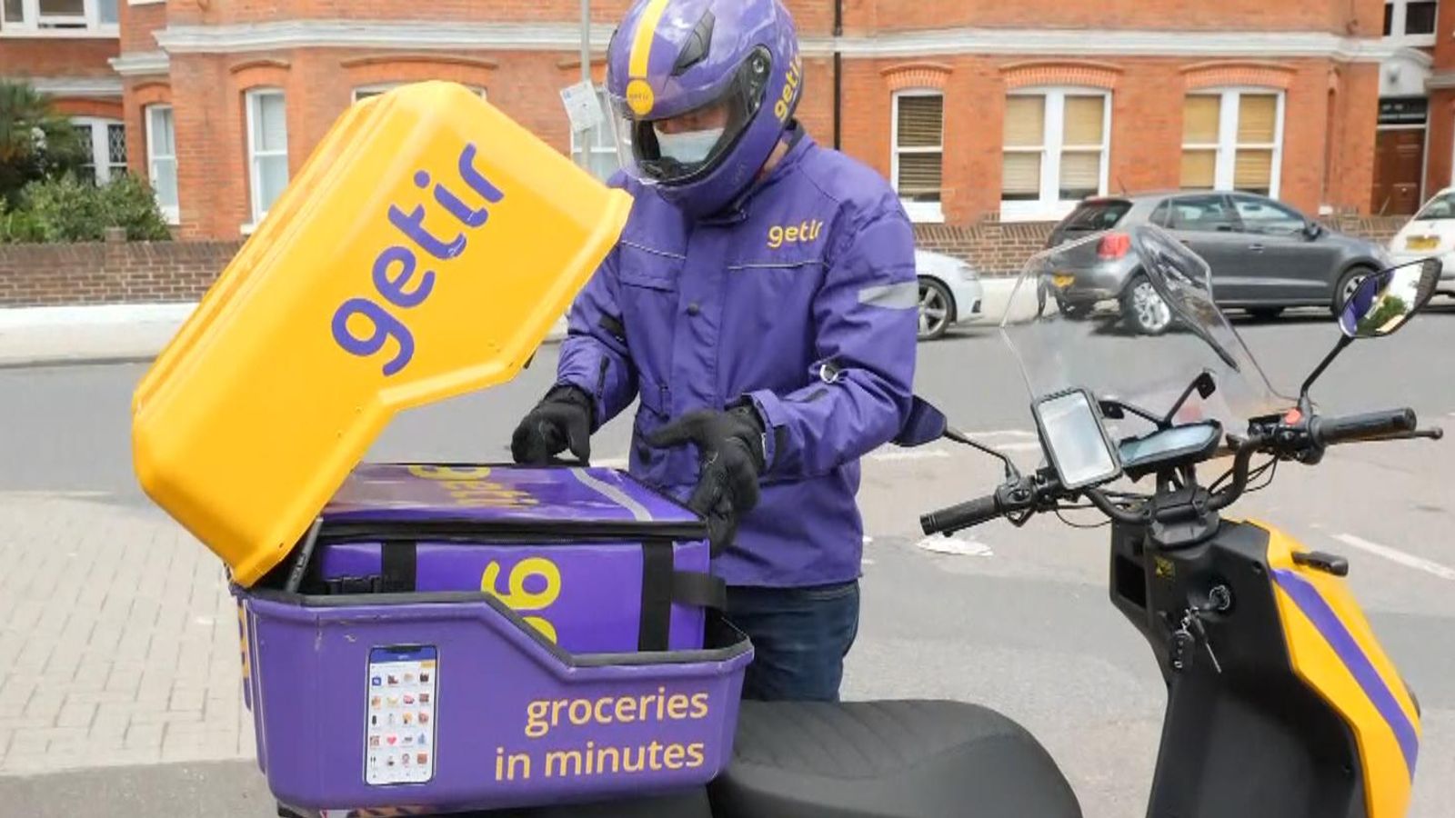 Grocery delivery app Getir races to finalise funding amid sector shakedown | Business News