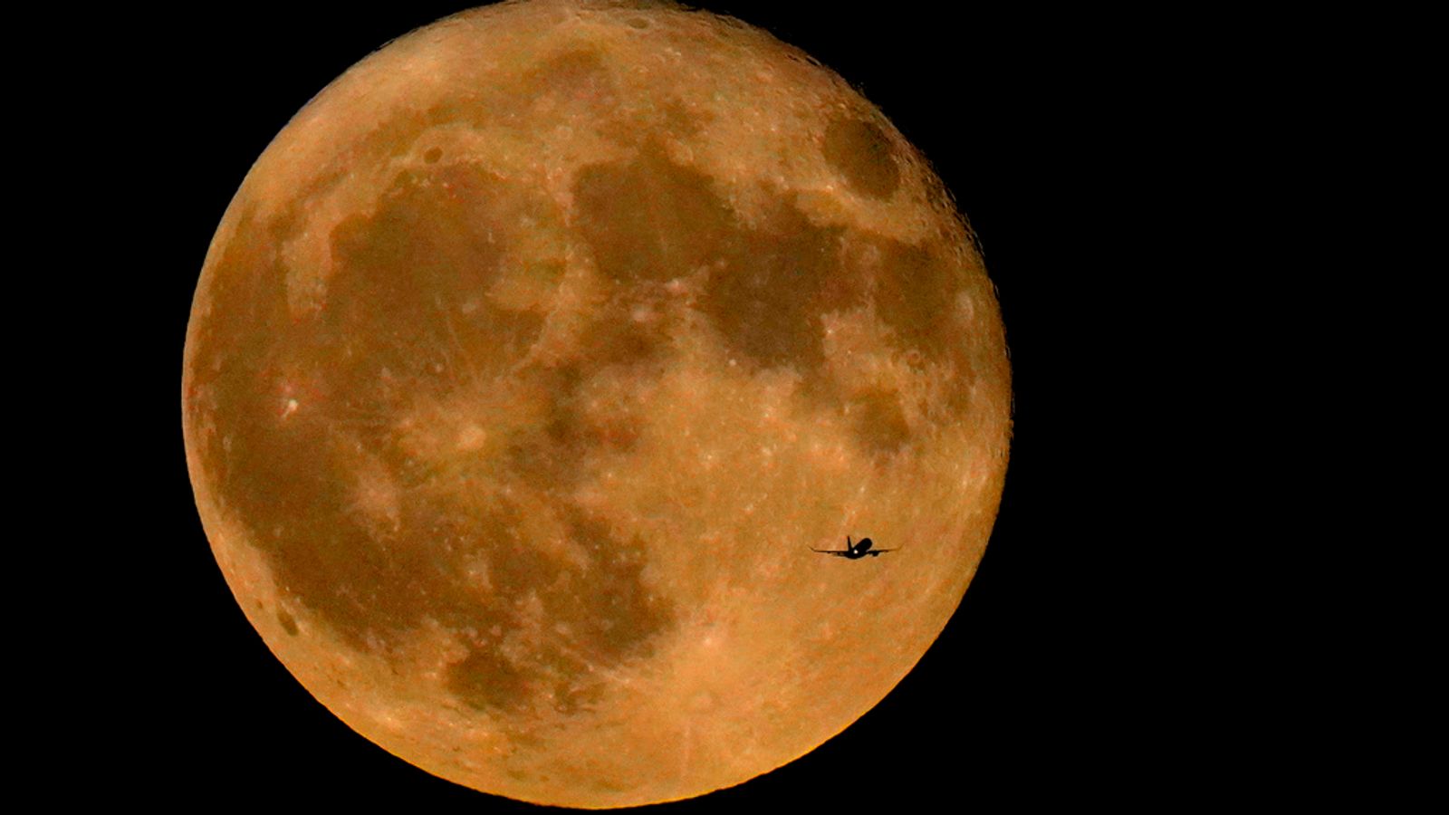 Two supermoons to appear in August – culminating in rare blue moon | Science & Tech News